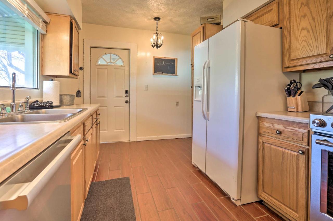 Charming East Bernstadt Retreat Less Than 6 Acre Farm! 외부 사진
